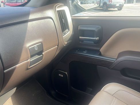 Used 2017 GMC Sierra 1500 Denali AWD/4WD image 22