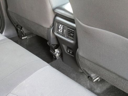 Used 2021 Toyota RAV4 XLE image 30