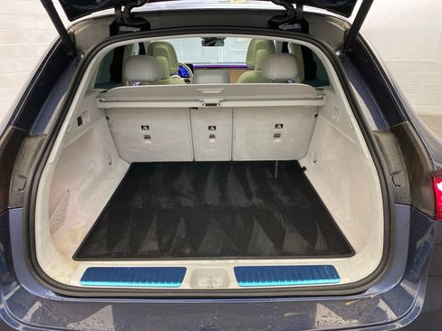 Used 2023 Mercedes-Benz EQE 350+ SUV image 21