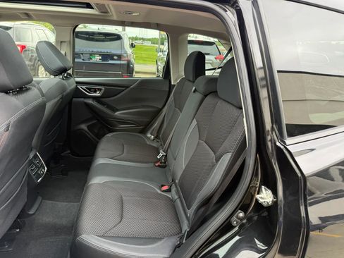 Used 2020 Subaru Forester Premium AWD/4WD image 22