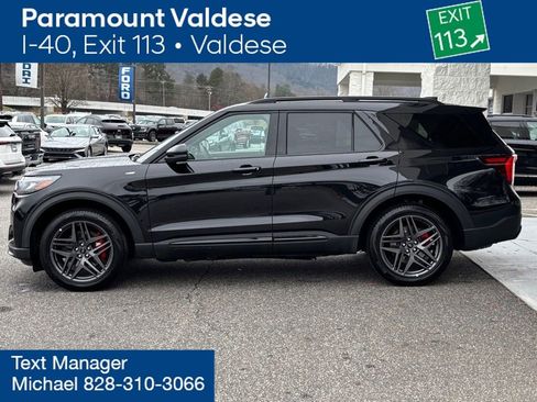 Used 2025 Ford Explorer ST-Line w/ ST-Line Street Pack image 25