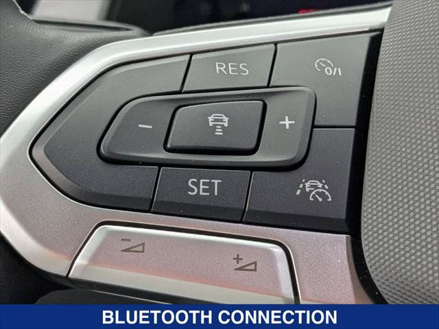 New 2025 Volkswagen Atlas Cross Sport SE AWD/4WD image 16