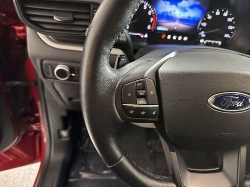 Used 2020 Ford Explorer XLT w/ Comfort Package image 13