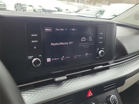 Certified 2023 Kia Carnival LX image 17