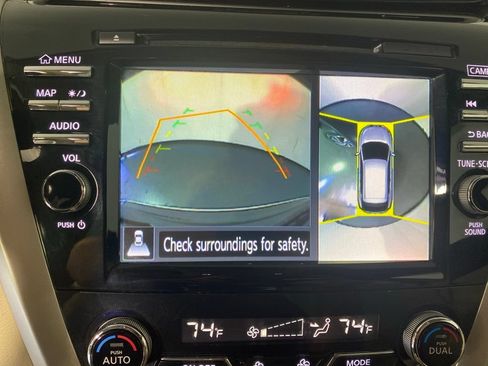 Used 2015 Nissan Murano Platinum w/ Platinum Technology Package AWD/4WD image 21