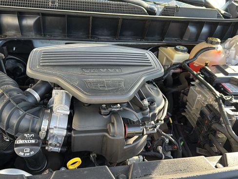 Used 2017 Cadillac XT5 Premium Luxury image 31