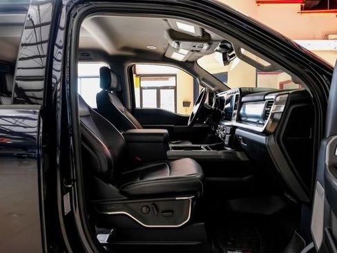 Used 2023 Ford F350 Lariat w/ Lariat Ultimate Package AWD/4WD image 38