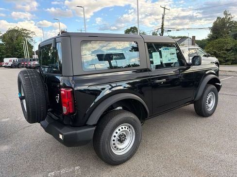 New 2026 Ford Bronco 2-Door AWD/4WD image 3