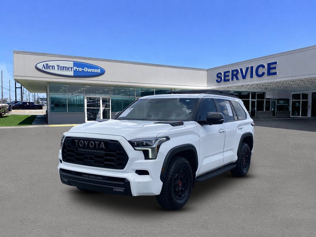 Used 2025 Toyota Sequoia TRD Pro AWD/4WD image 4