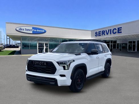 Used 2025 Toyota Sequoia TRD Pro AWD/4WD image 4