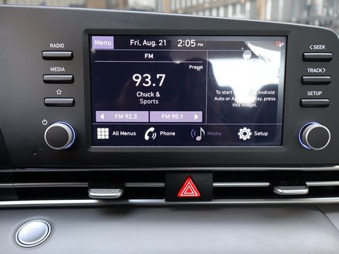 Used 2023 Hyundai Elantra SEL FWD image 27