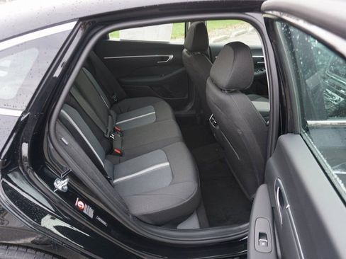 Used 2021 Hyundai Sonata SEL w/ Convenience Package FWD image 9
