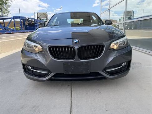 Used 2017 BMW 230i Coupe w/ Driving Assistance Package RWD image 4
