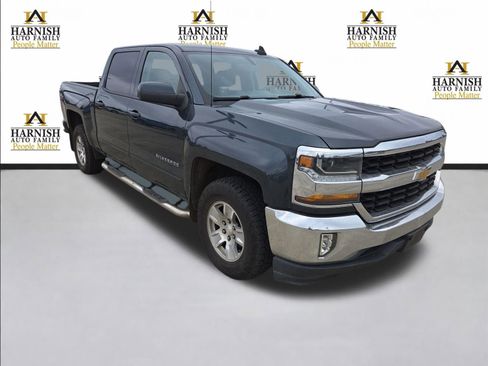 Used 2018 Chevrolet Silverado 1500 LT w/ All Star Edition image 9