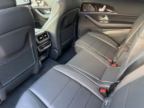 New 2026 Mercedes-Benz GLS 450 4MATIC image 11