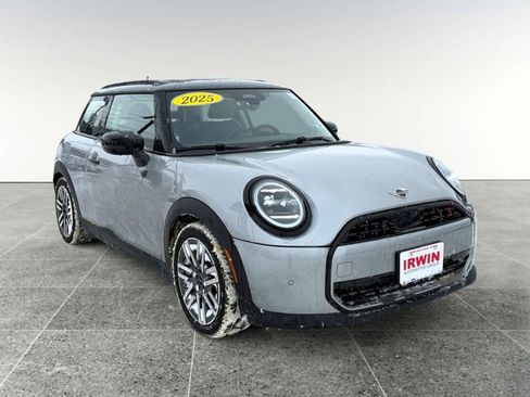Used 2025 MINI Cooper S image 6