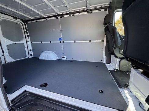 Used 2021 Mercedes-Benz Sprinter 1500 image 11