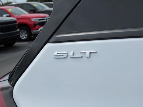 Certified 2023 GMC Terrain SLT w/ Tech Package image 5