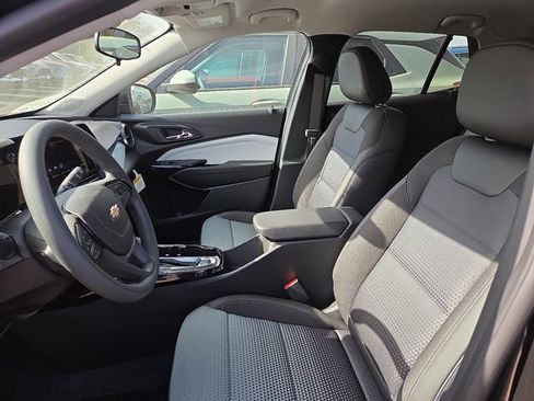 New 2026 Chevrolet Trax LT image 10
