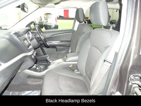 Used 2018 Dodge Journey SE w/ Popular Equipment Group image 12