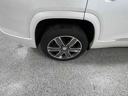 Used 2017 GMC Acadia Denali FWD image 35