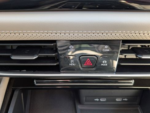 Certified 2024 Volkswagen Atlas SEL Premium R-Line image 28