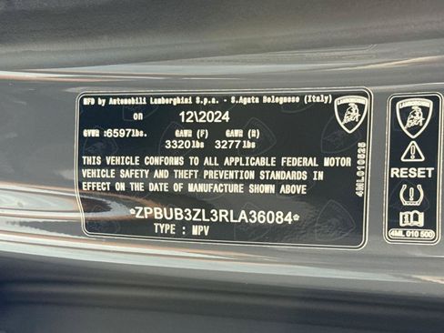 Used 2024 Lamborghini Urus S AWD/4WD image 34