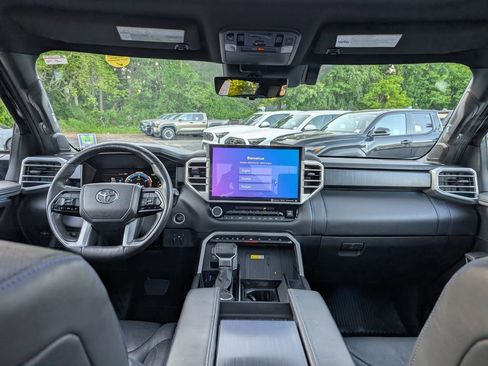Used 2023 Toyota Tundra Platinum AWD/4WD image 20