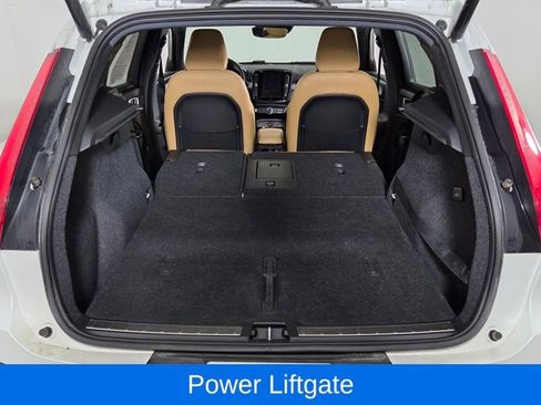 Used 2019 Volvo XC40 T5 Inscription image 10