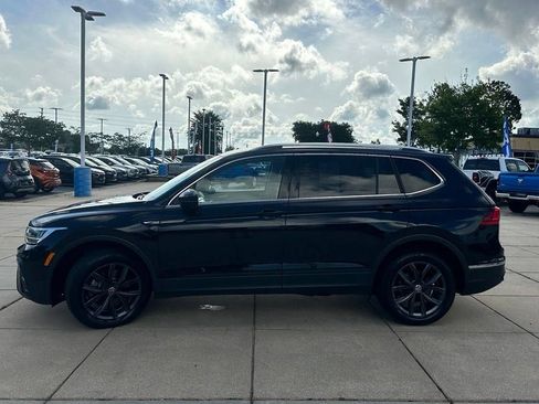 Used 2023 Volkswagen Tiguan SE FWD image 25