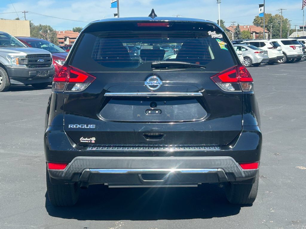 Used 2018 Nissan Rogue S FWD image 4