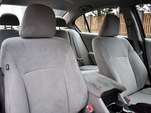 Used 2013 Honda Accord LX image 24