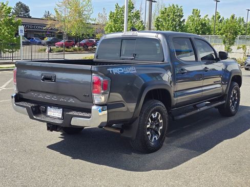Used 2023 Toyota Tacoma TRD Off-Road AWD/4WD image 5