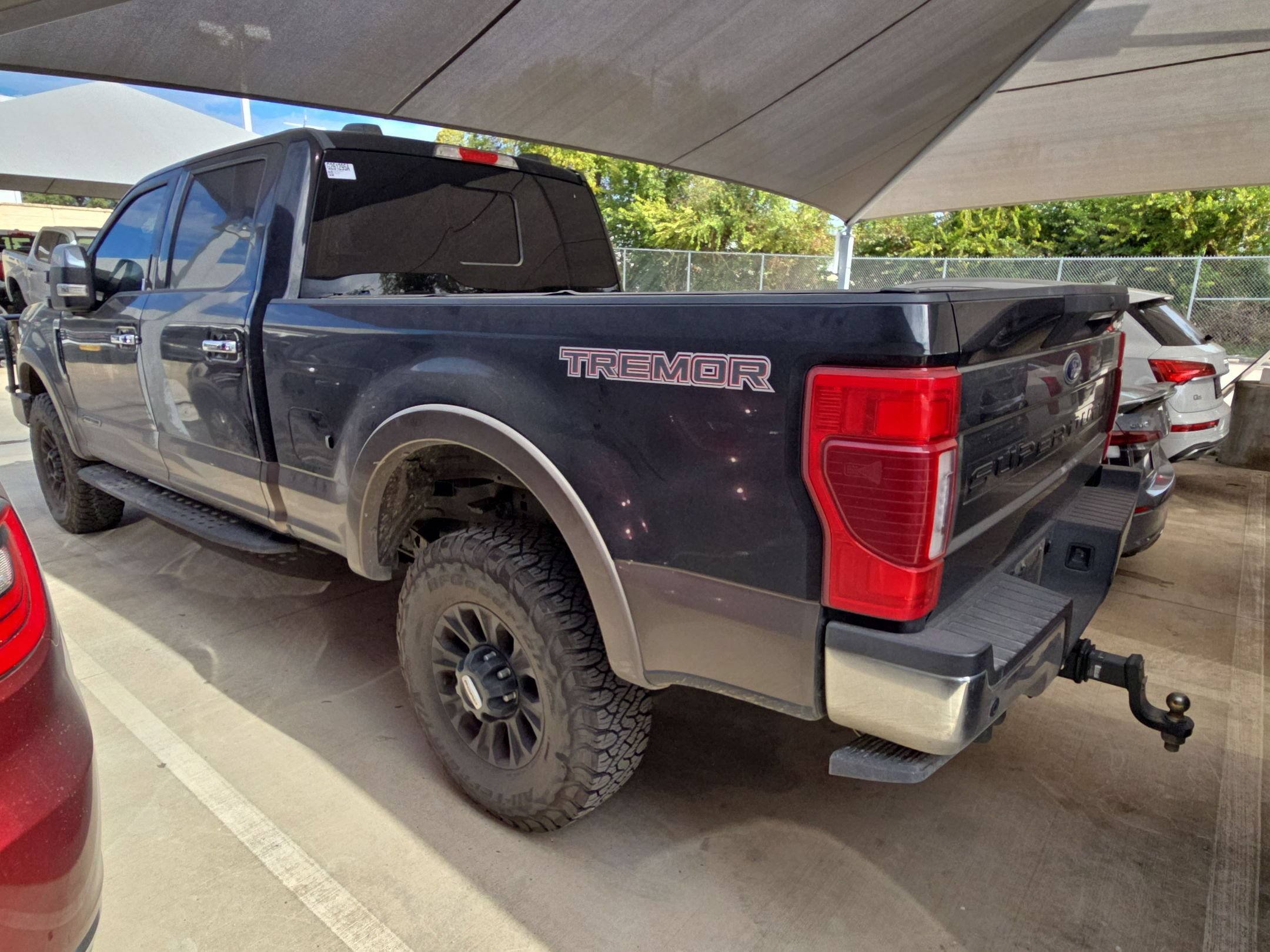 Used 2022 Ford F350 Lariat w/ Tremor Off-Road Package AWD/4WD image 7