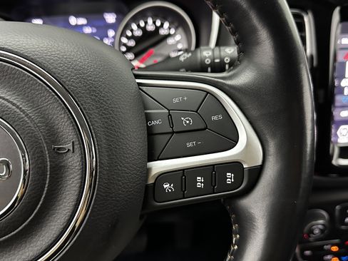 Used 2021 Jeep Compass Limited image 23