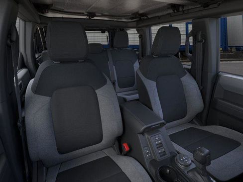New 2025 Ford Bronco 4-Door image 10