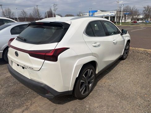 Used 2024 Lexus UX 250h AWD w/ Premium Package image 5