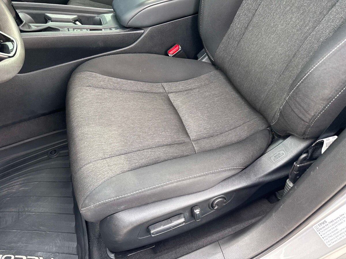 Used 2023 Honda Accord EX image 18