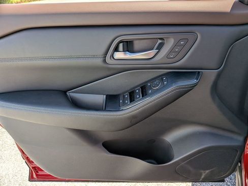Used 2022 Nissan Rogue SL w/ SL Premium Package FWD image 31