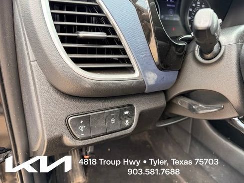 Used 2023 Kia Seltos S w/ Navigation Package FWD image 16