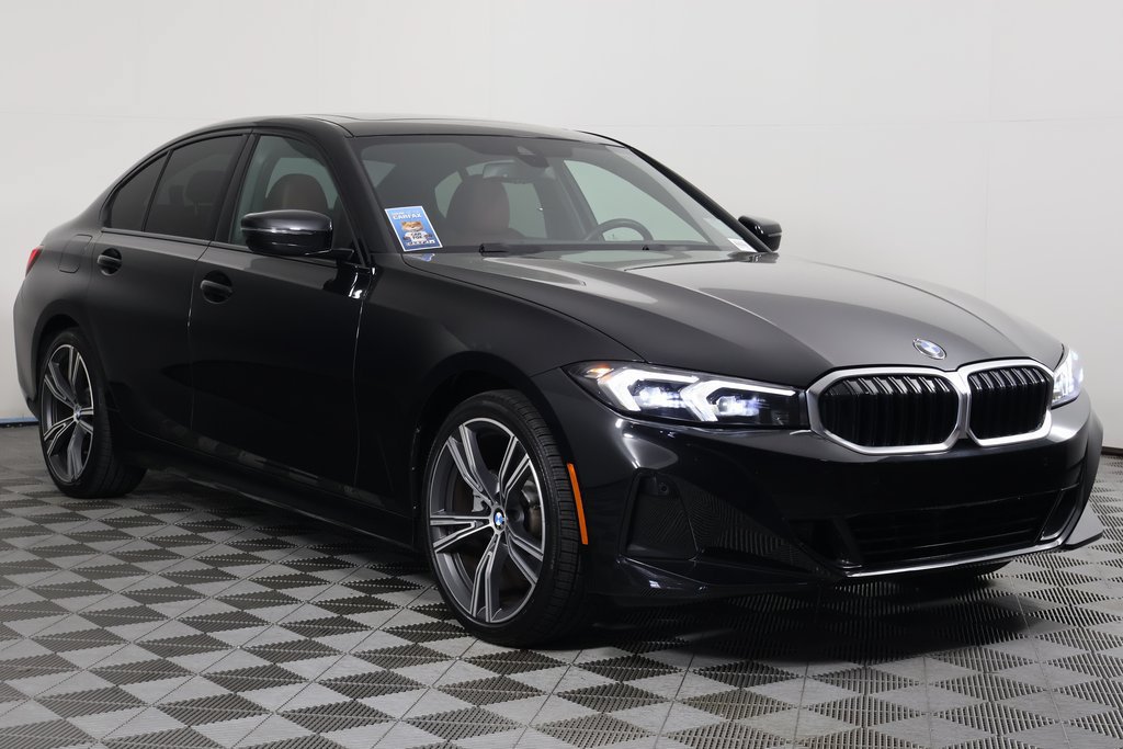 Used 2023 BMW 330i Sedan w/ Driving Assistance Package RWD image 3