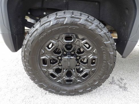 Used 2023 GMC Sierra 3500 AT4 w/ AT4 Preferred Package AWD/4WD image 63
