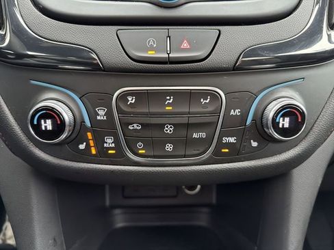 Certified 2023 Chevrolet Equinox RS w/ LPO, Floor Liner Package image 20