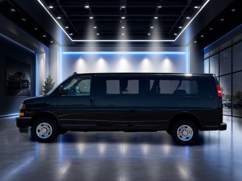 Used 2023 Chevrolet Express 3500 LS RWD image 9