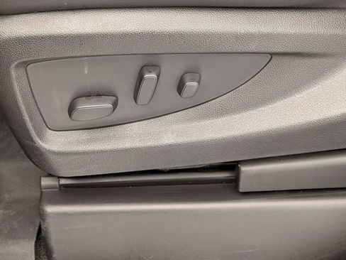 Used 2018 Chevrolet Tahoe LT image 15