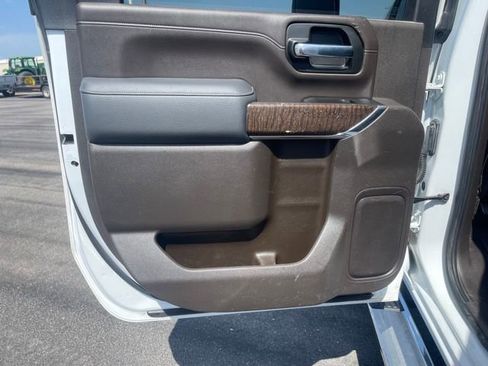 Used 2021 GMC Sierra 2500 Denali image 17