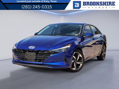 Used 2023 Hyundai Elantra SEL w/ Convenience Package