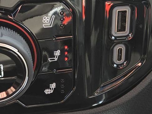 Used 2024 Chevrolet Silverado 3500 LTZ w/ LTZ Plus Package image 9