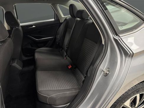 Used 2022 Volkswagen Jetta S image 24