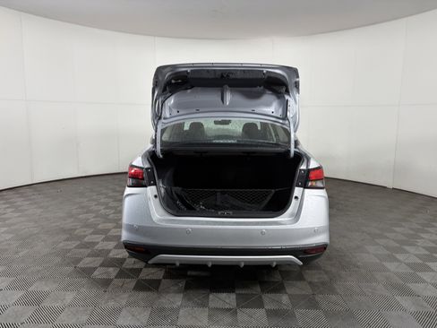 Used 2025 Nissan Versa S w/ Electronics Package FWD image 17